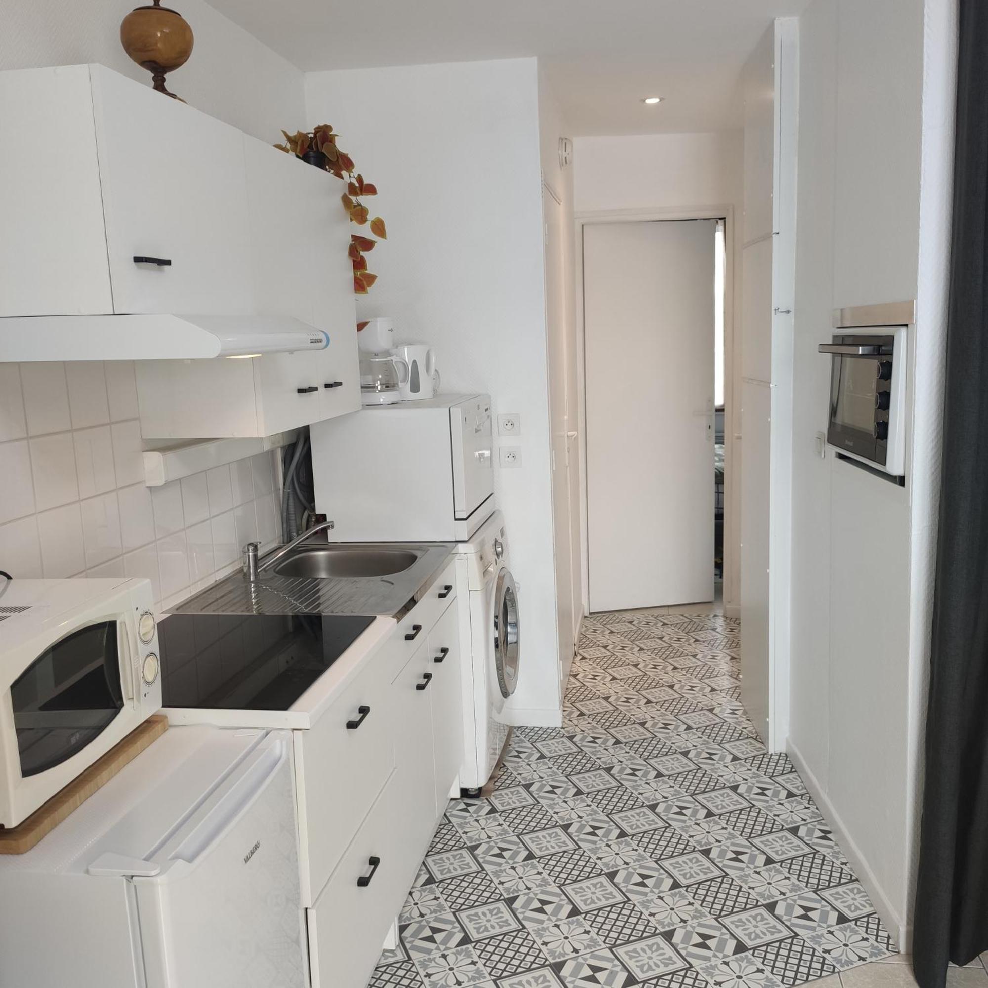 Dans Le Centre Historique Apartment Noyon Exterior foto